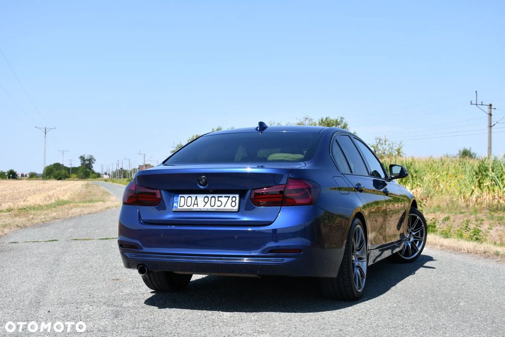 BMW Seria 3 318i Sport Line - 8
