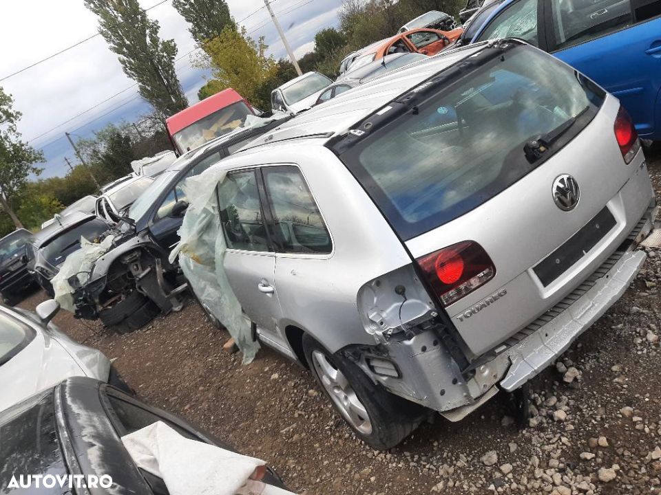 dezmembrez vw touareg - 1