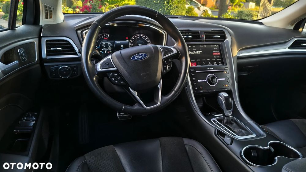 Ford Mondeo - 10