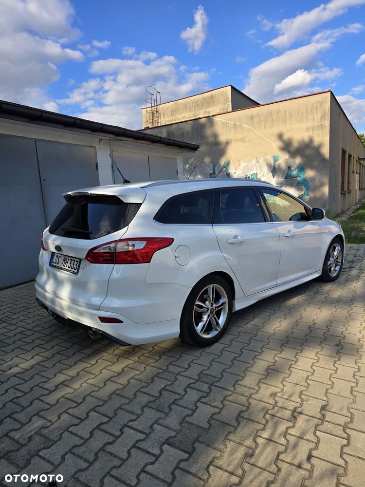 Ford Focus 1.6 EcoBoost Gold X (Trend) - 3