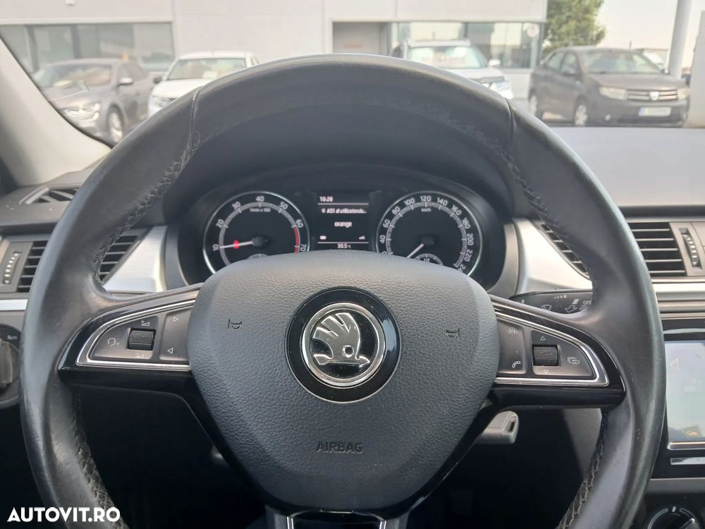 Skoda RAPID 1.0 TSI Style - 10