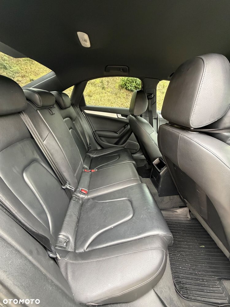 Audi A4 Limousine - 17