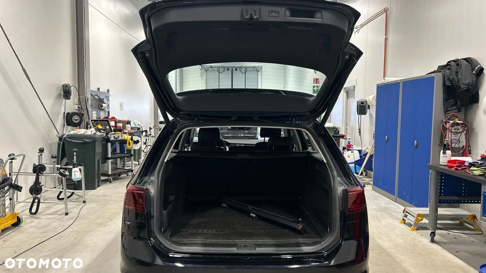 Volkswagen Passat - 5