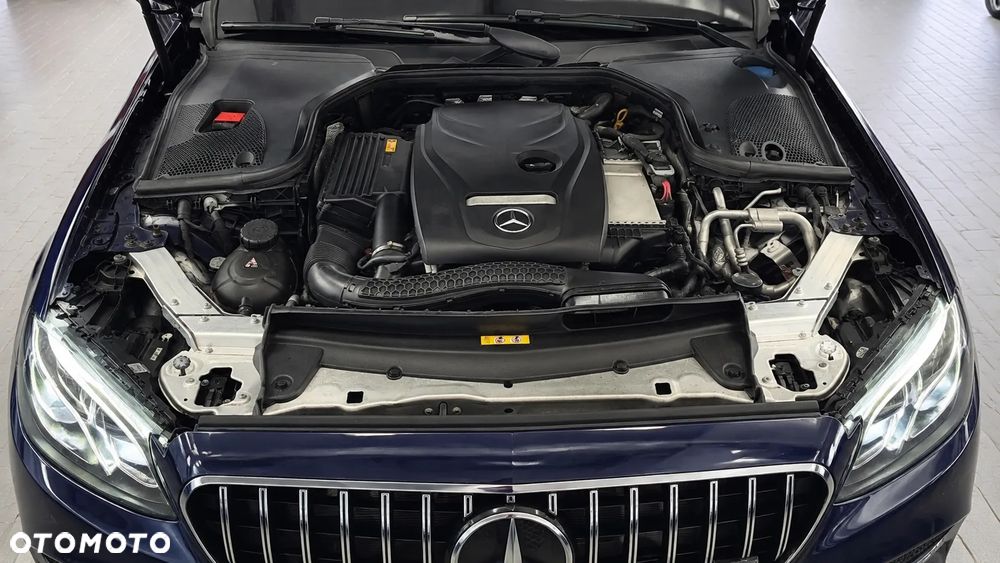 Mercedes-Benz Klasa E - 21