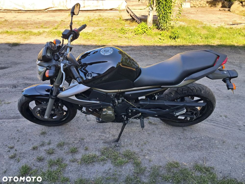 Yamaha XJ - 6