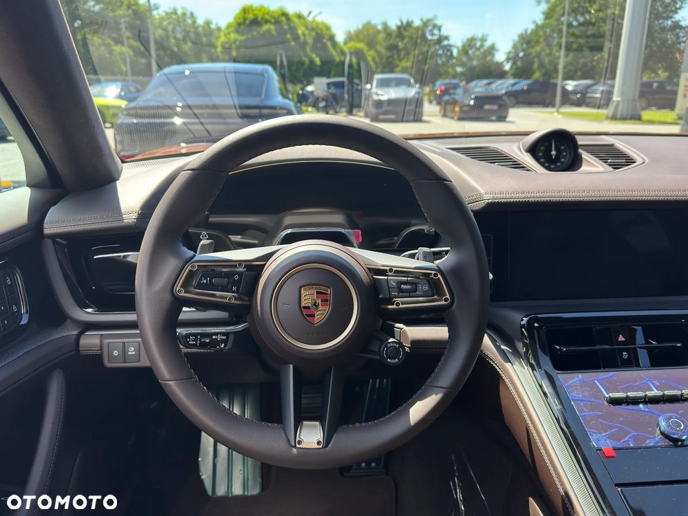 Porsche Panamera 4 E-Hybrid PHEV - 15