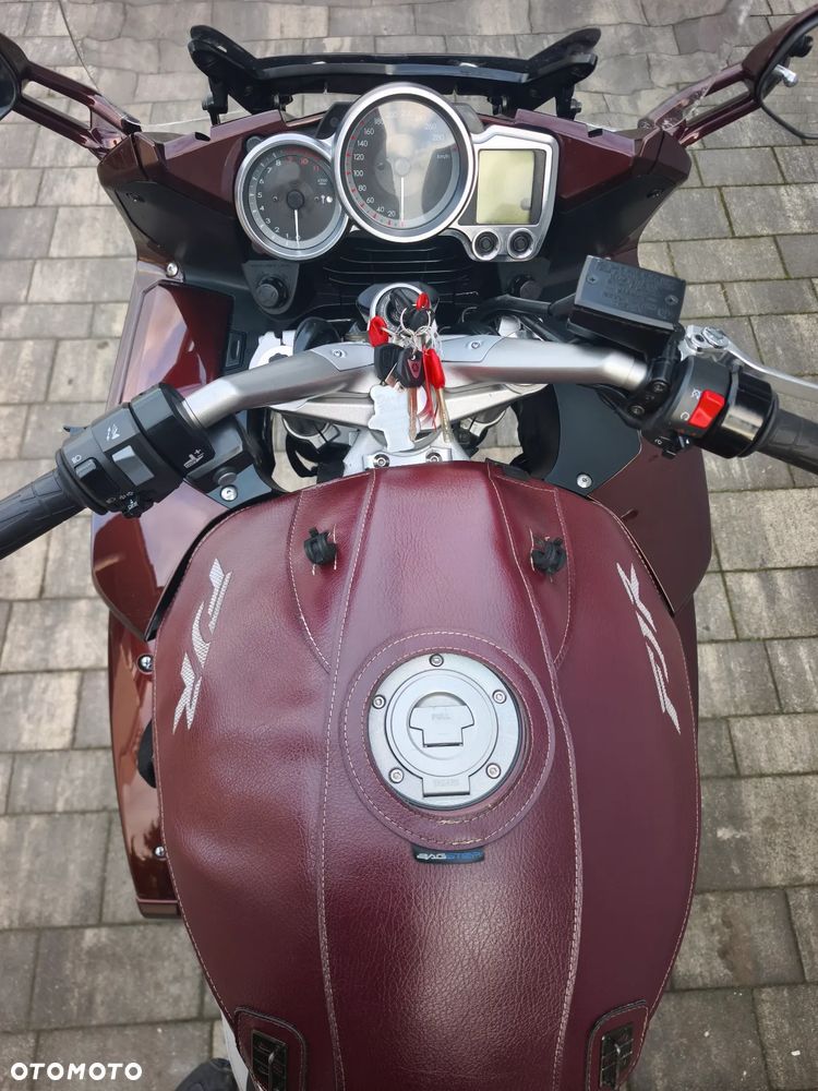 Yamaha FJR - 39