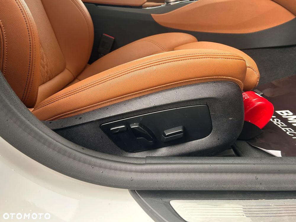 BMW Seria 5 520d xDrive mHEV M Sport sport - 23
