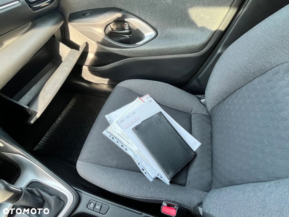 Toyota Yaris - 12