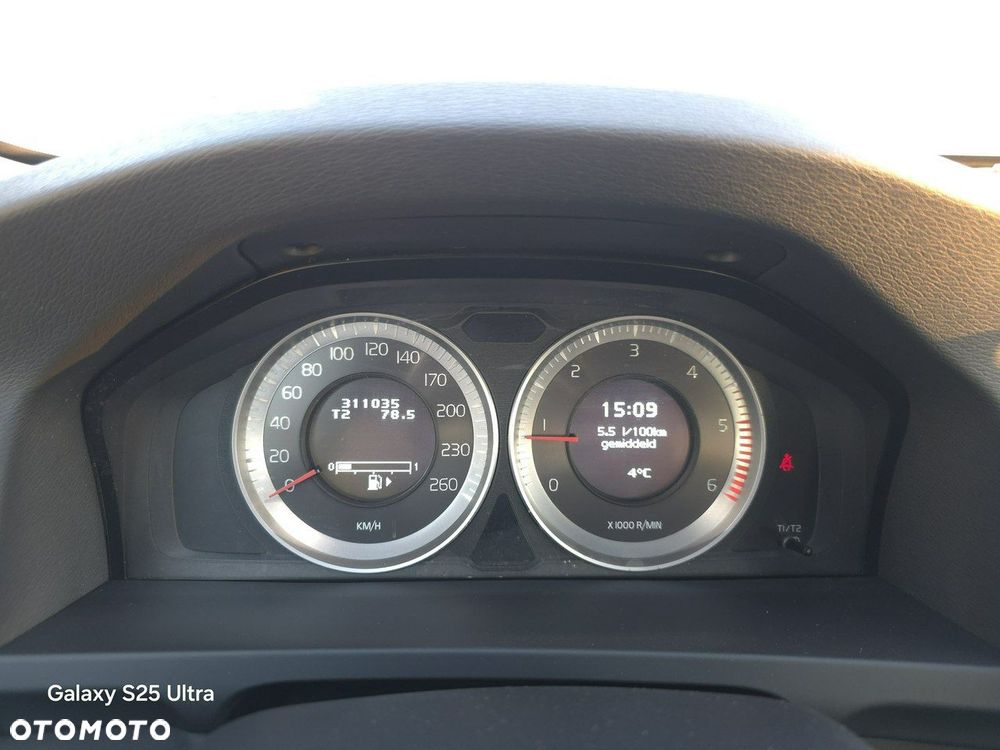 Volvo V60 D3 Momentum - 36