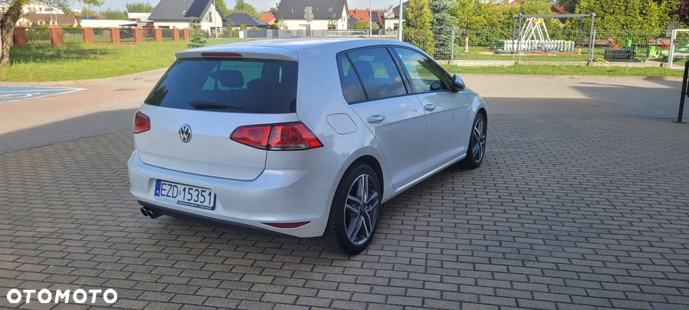 Volkswagen Golf - 20