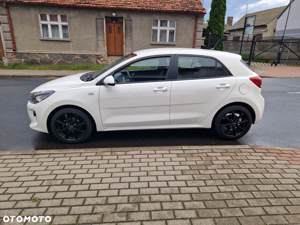 Kia Rio 1.2 Dream-Team Edition - 5