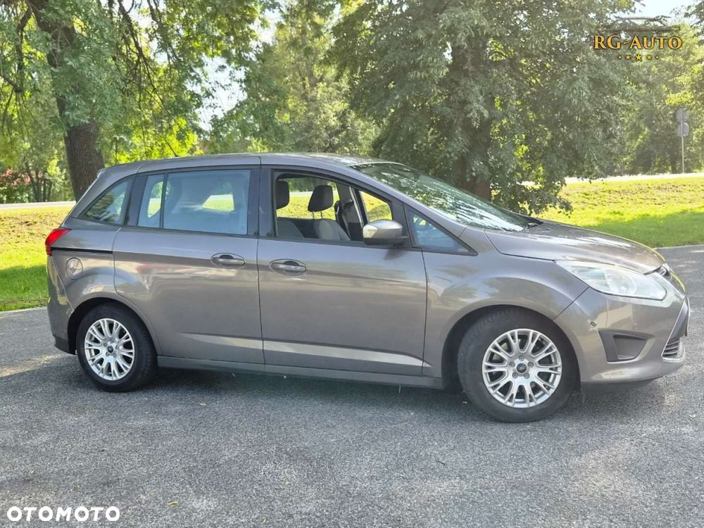 Ford Grand C-MAX - 14