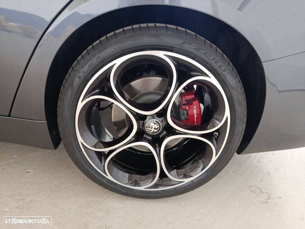 Alfa Romeo Giulia 2.2 D Sprint Q4 AT8 - 11