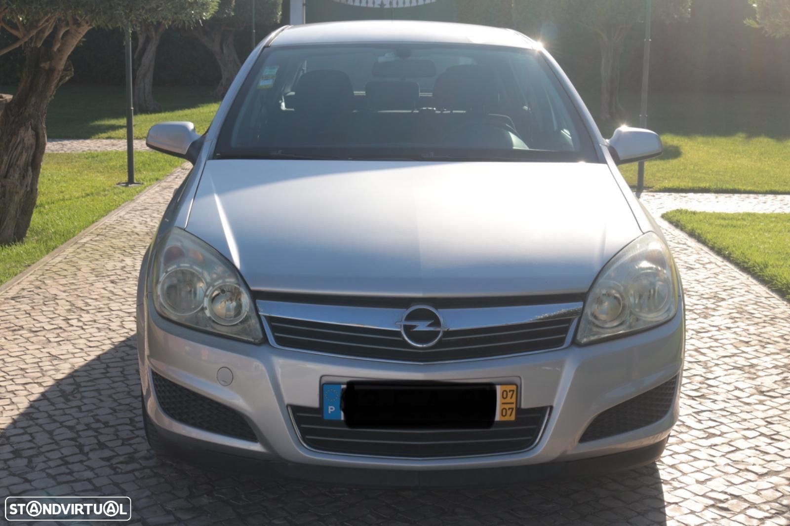 Opel Astra 1.3 CDTi Elegance - 1