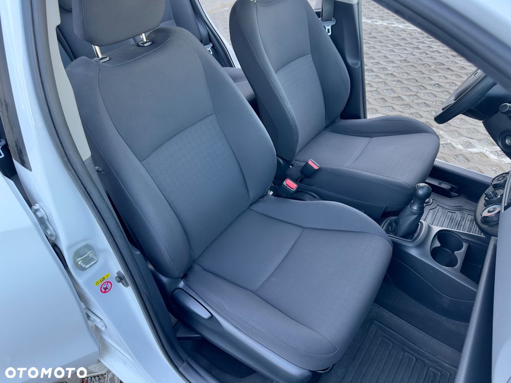 Toyota Yaris 1.0 Life EU6 - 18