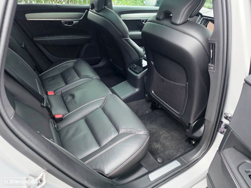 Volvo V90 - 17