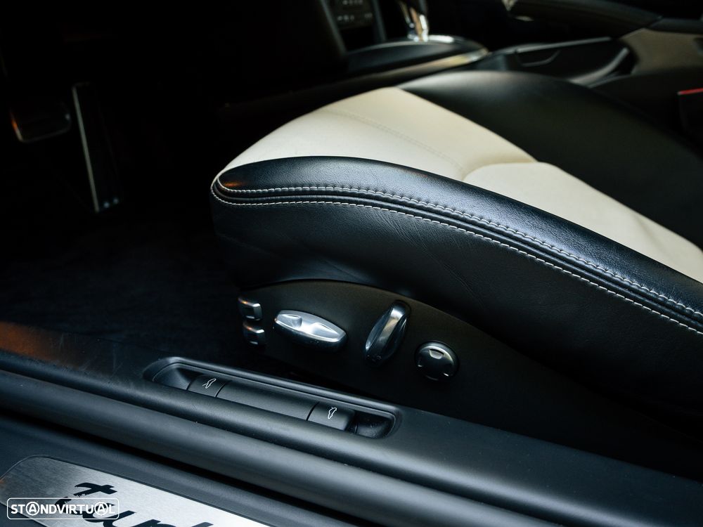 Porsche 911 (997) Turbo S PDK - 24