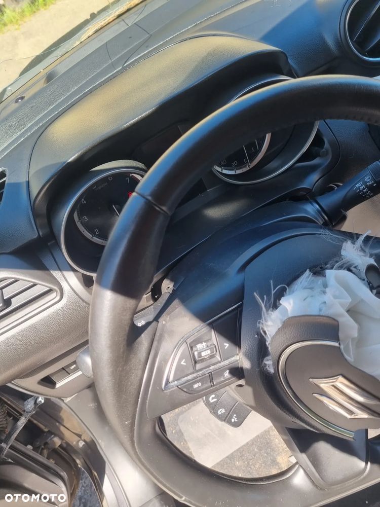 SUZUKI SWIFT VI MK8 17-20 2018 r. kierownica multifunkcyjna multifunkcja * - 7