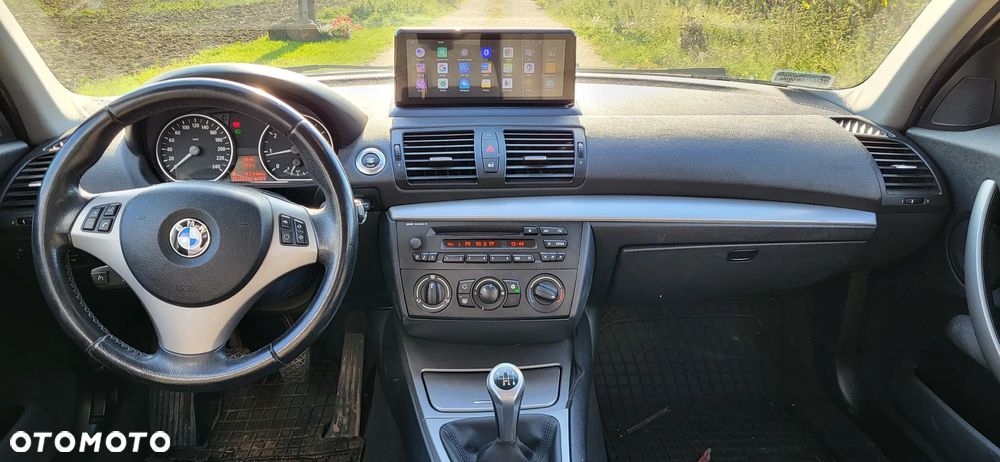 BMW Seria 1 116i - 11