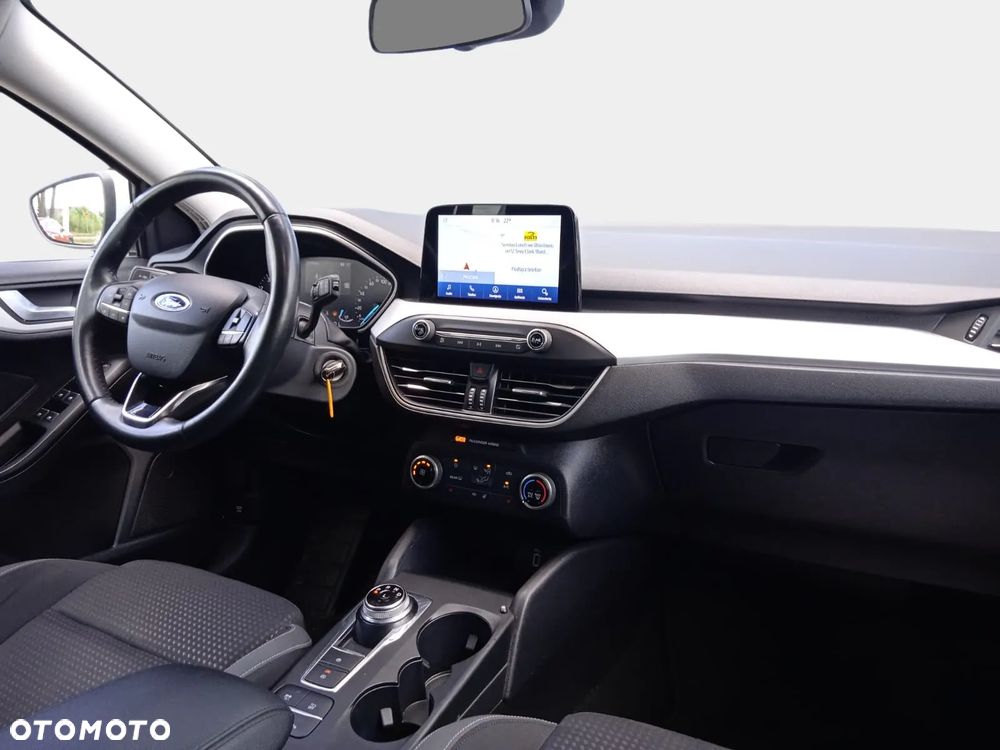 Ford Focus 1.0 EcoBoost Trend Edition Business - 32