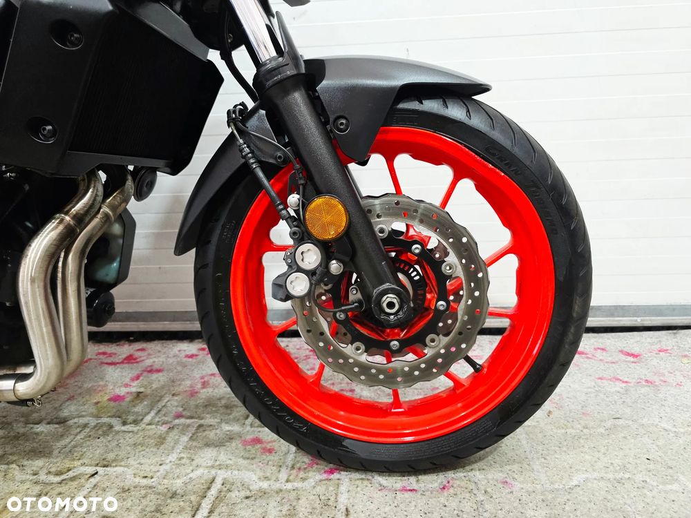 Yamaha MT - 12