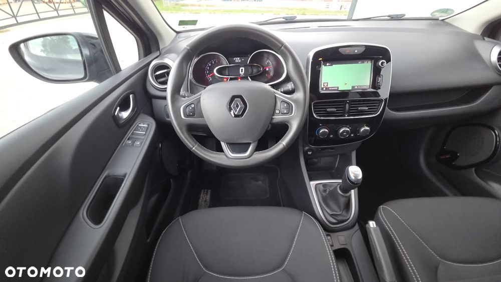 Renault Clio 1.2 16V Limited - 26