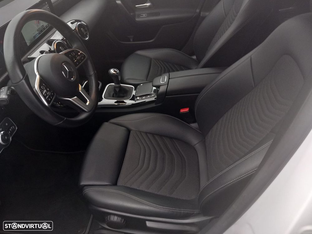 Mercedes-Benz A 180 d Style Plus - 22