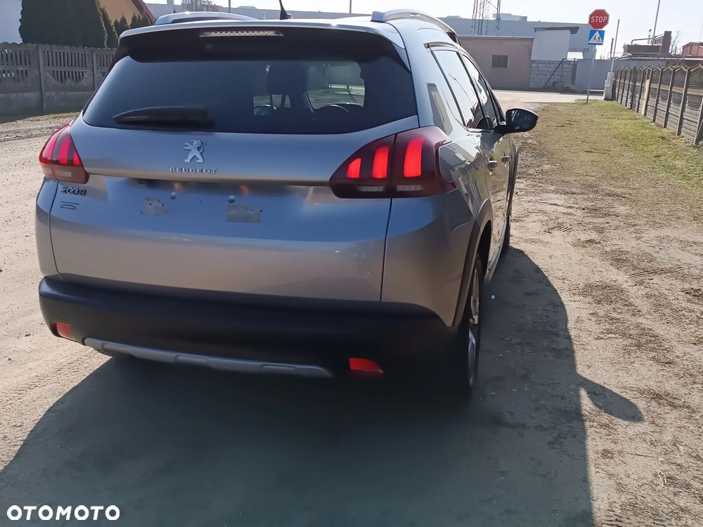 Peugeot 2008 BlueHDi 100 STOP & START Allure - 6