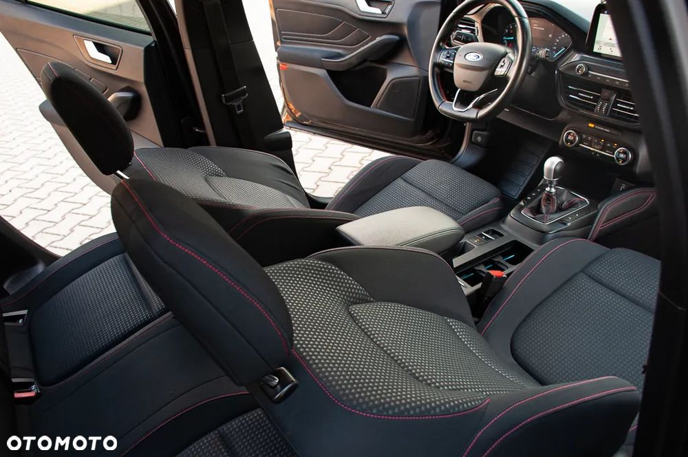 Ford Focus 1.0 EcoBoost ST-Line Black ASS - 23