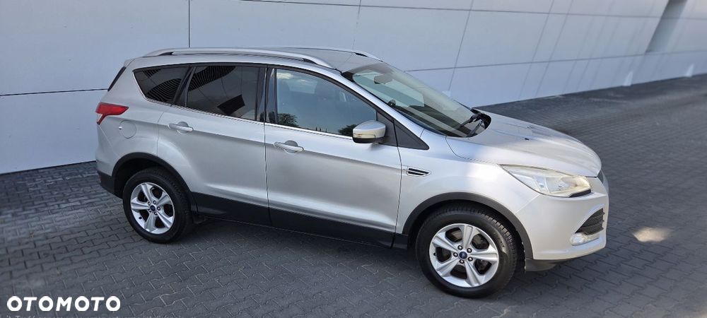 Ford Kuga 2.0 TDCi 2x4 Titanium - 9