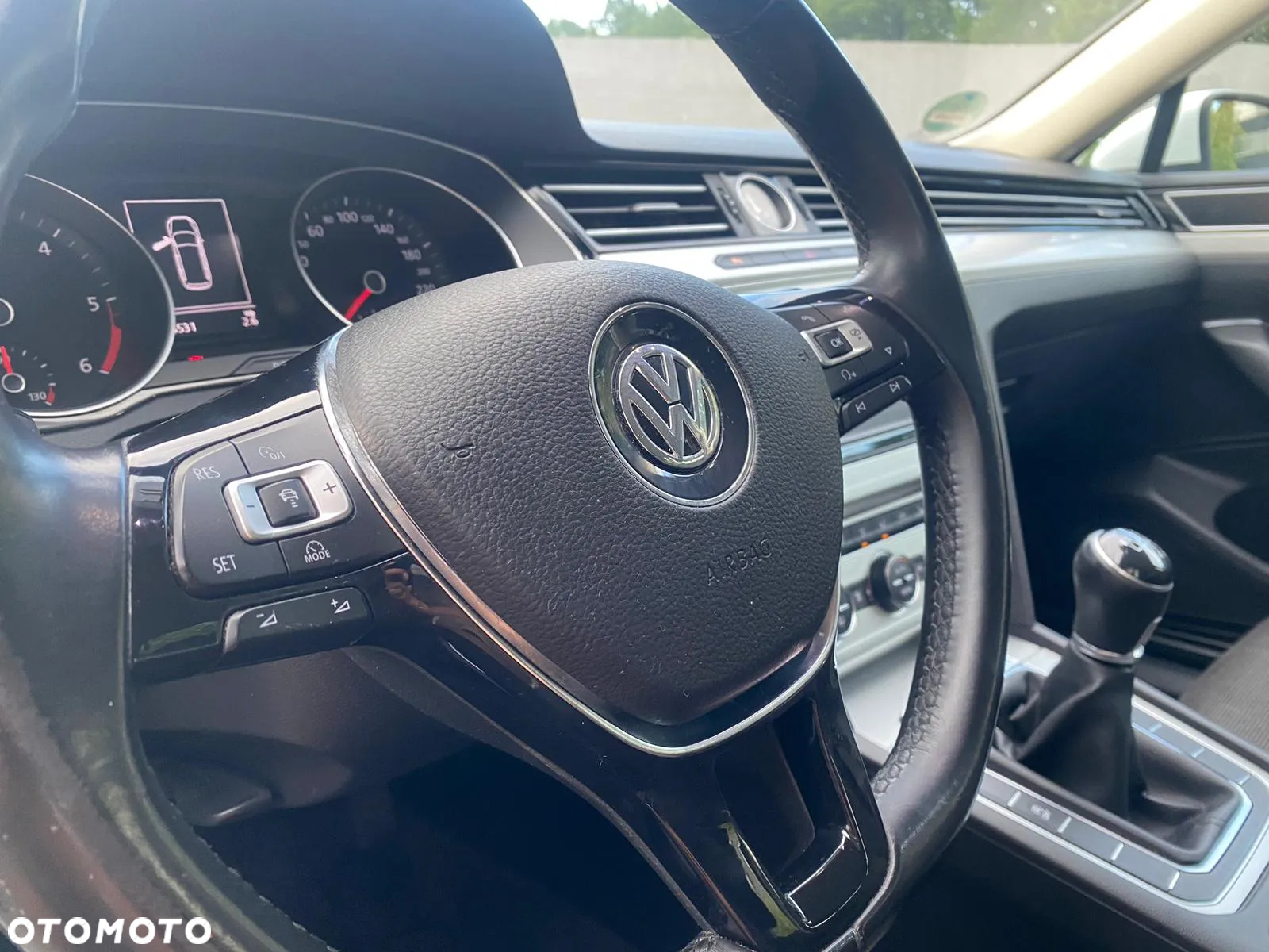 Volkswagen Passat Variant 2.0 TDI (BlueMotion Technology) Comfortline - 15
