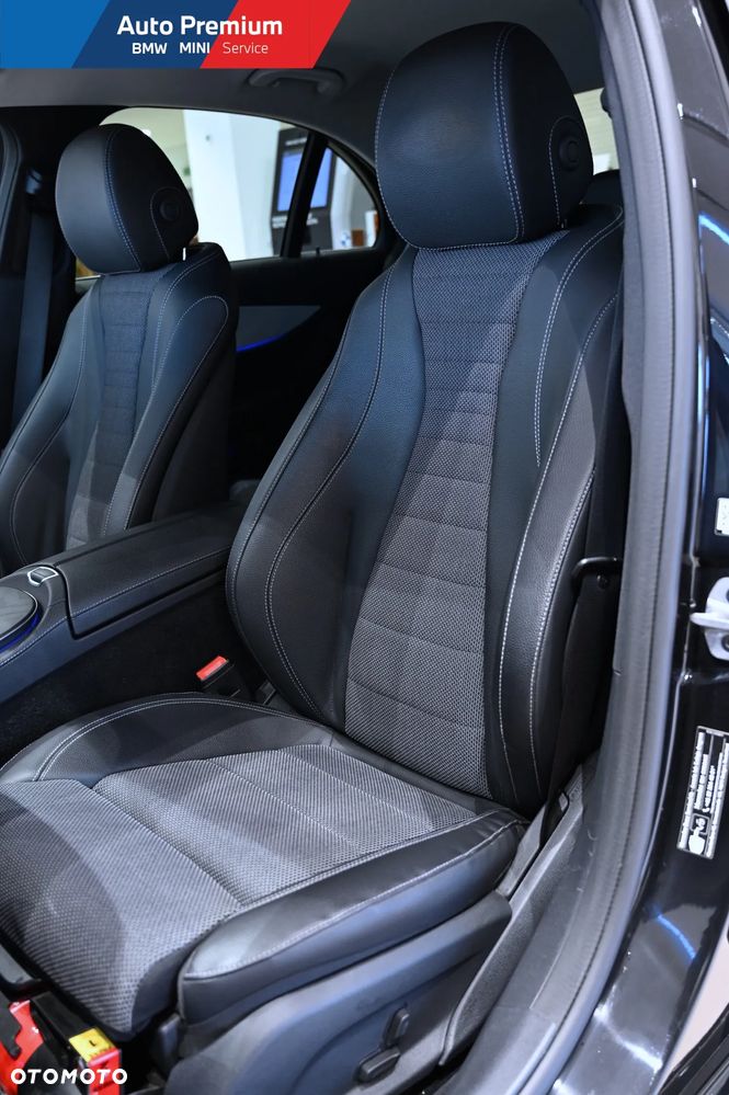 Mercedes-Benz Klasa E 220 d 4-Matic - 12