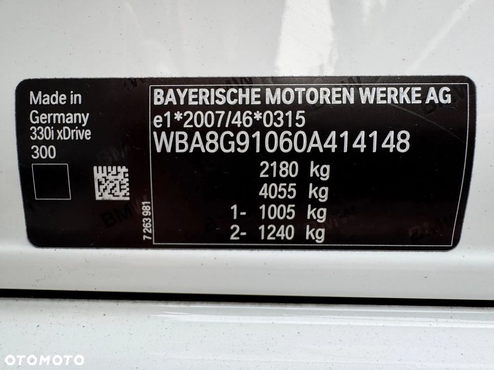 BMW Seria 3 330i xDrive Sport Line Shadow - 25