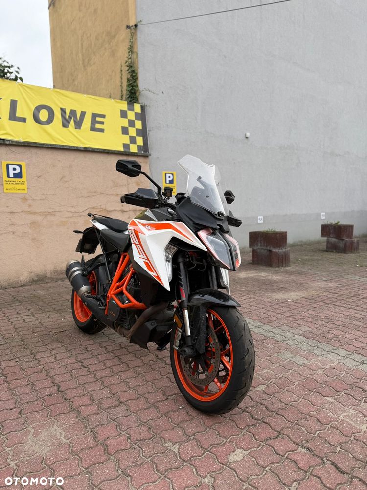 KTM Super Duke - 1