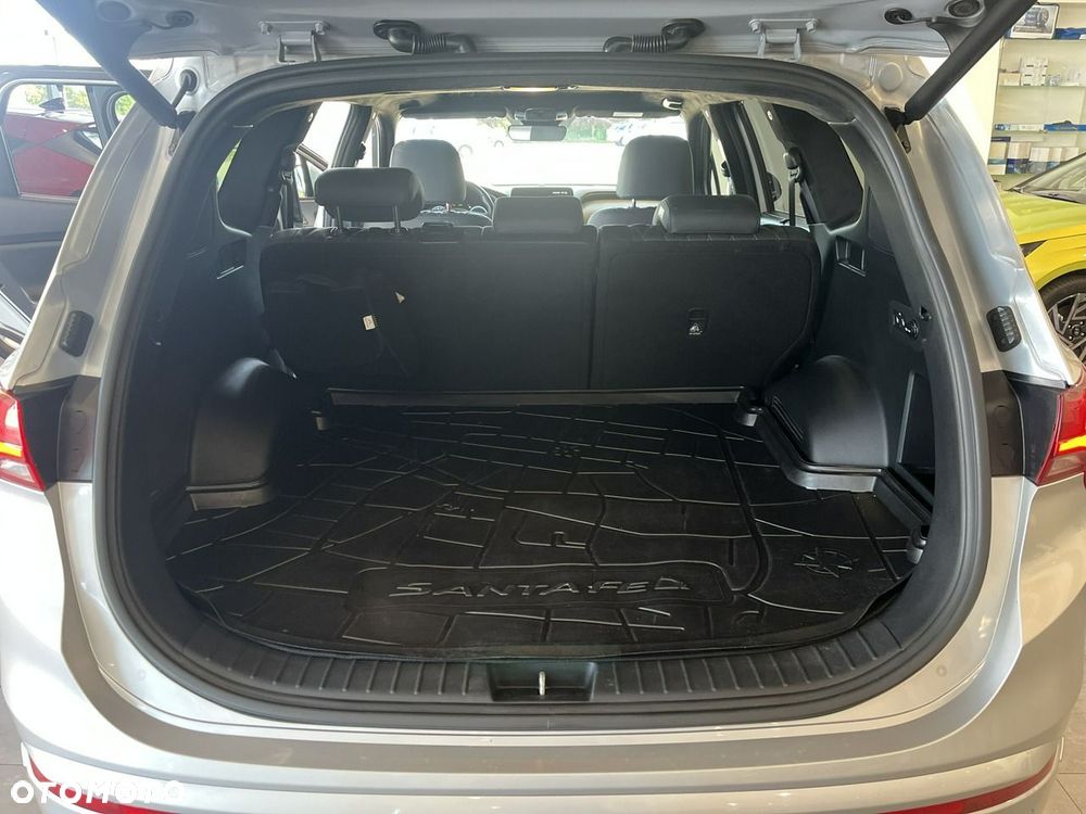 Hyundai Santa Fe 1.6 T-GDI HEV Platinum - 19