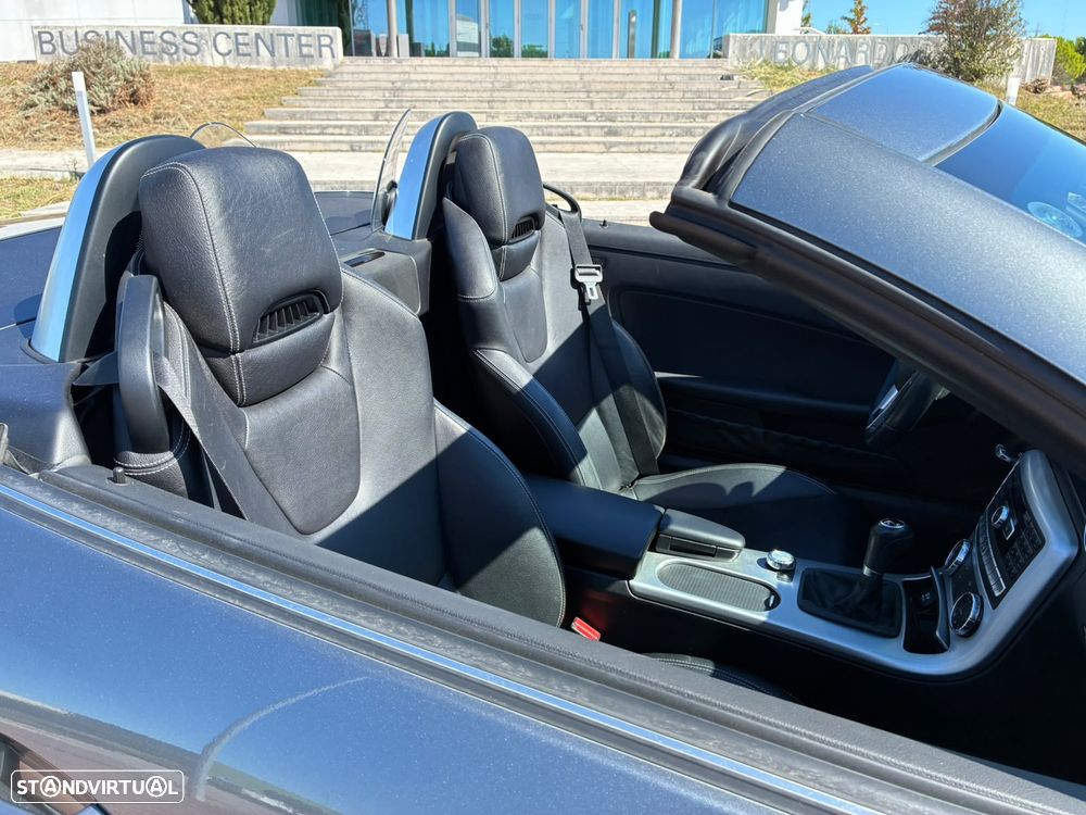 Mercedes-Benz SLC 200 Standard - 14