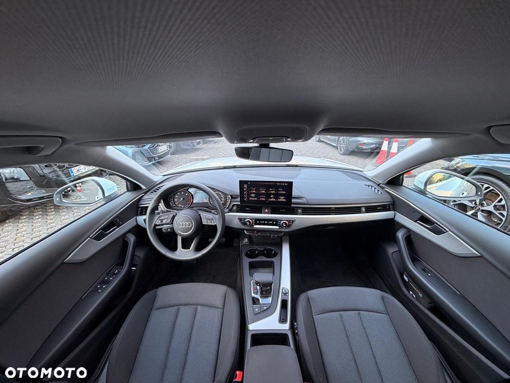 Audi A4 Limousine - 23