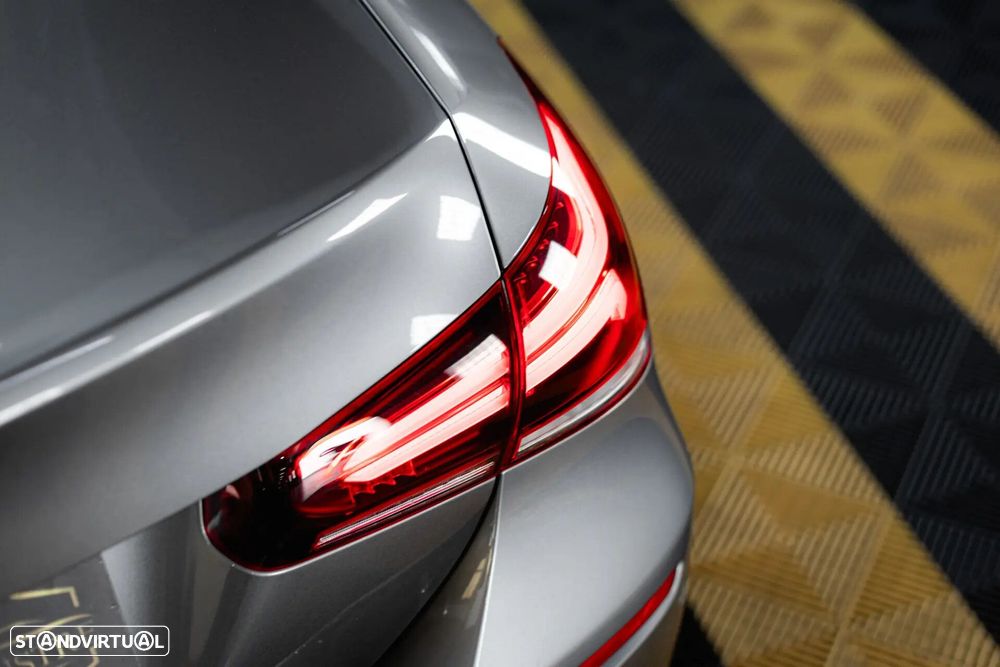 Mercedes-Benz A 180 Limousine d Progressive Aut. - 9