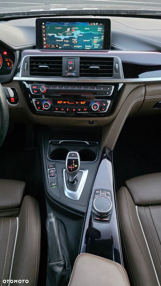 BMW Seria 4 420d xDrive Sport-Aut M Sport - 32