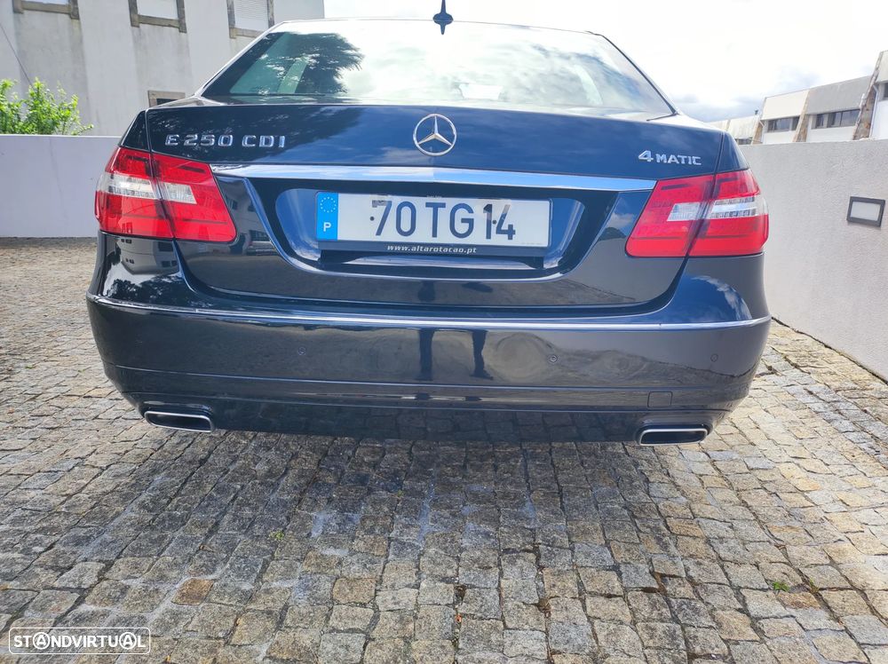 Mercedes-Benz E 250 CDI DPF 4Matic BlueEFFICIENCY 7G-TRONIC Avantgarde - 22
