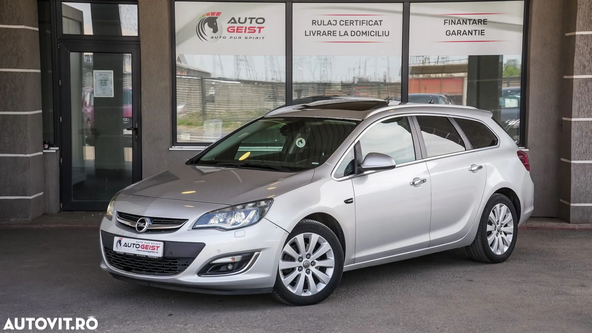 Opel Astra 1.7 CDTI Cosmo - 1
