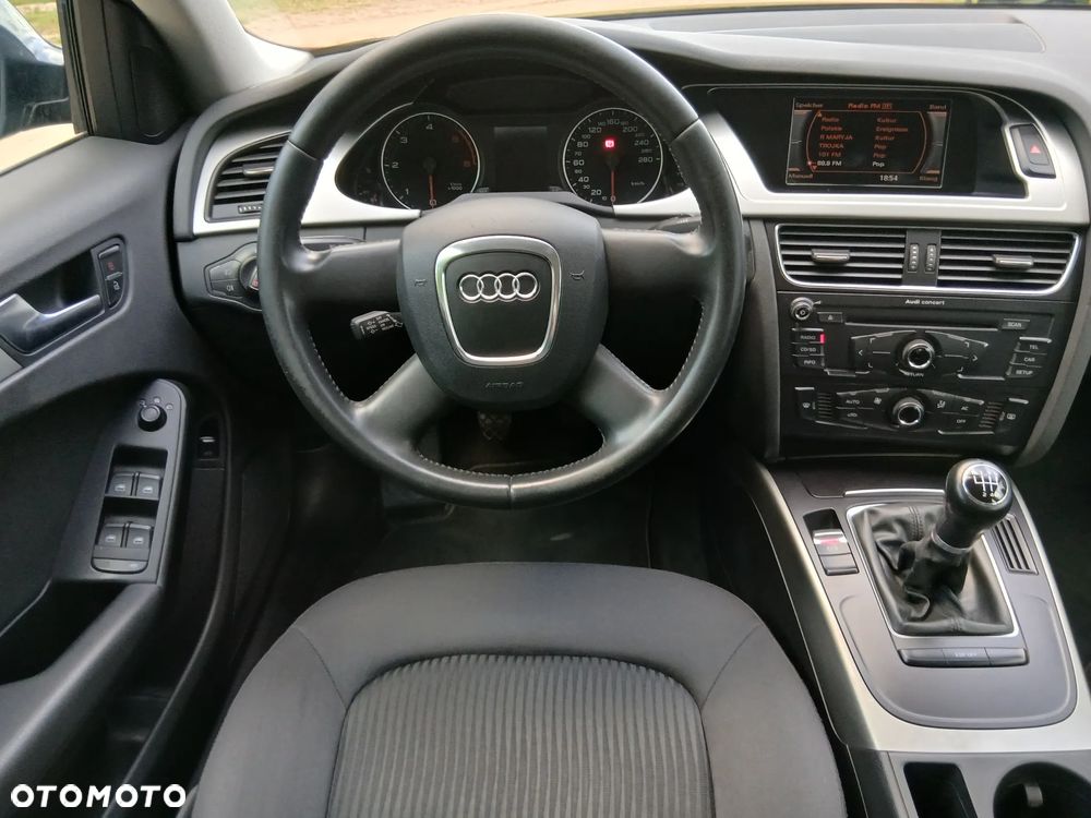Audi A4 Limousine 2.0 TDI - 8