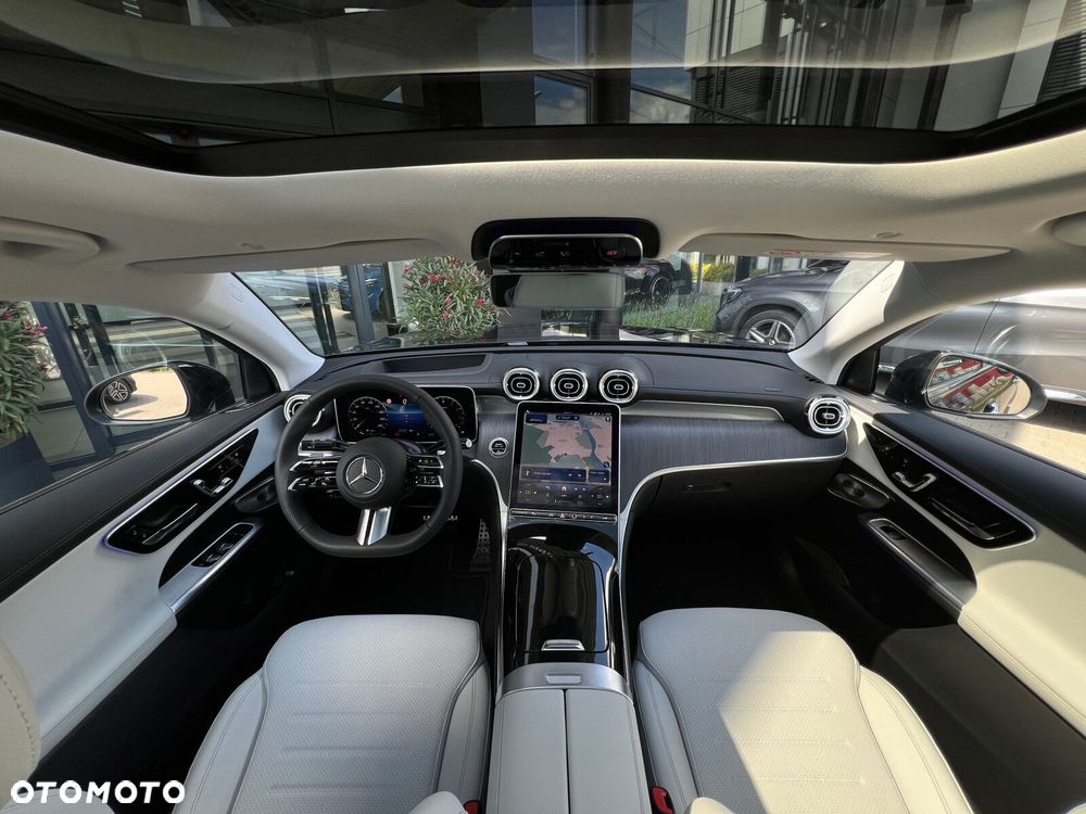 Mercedes-Benz GLC - 13