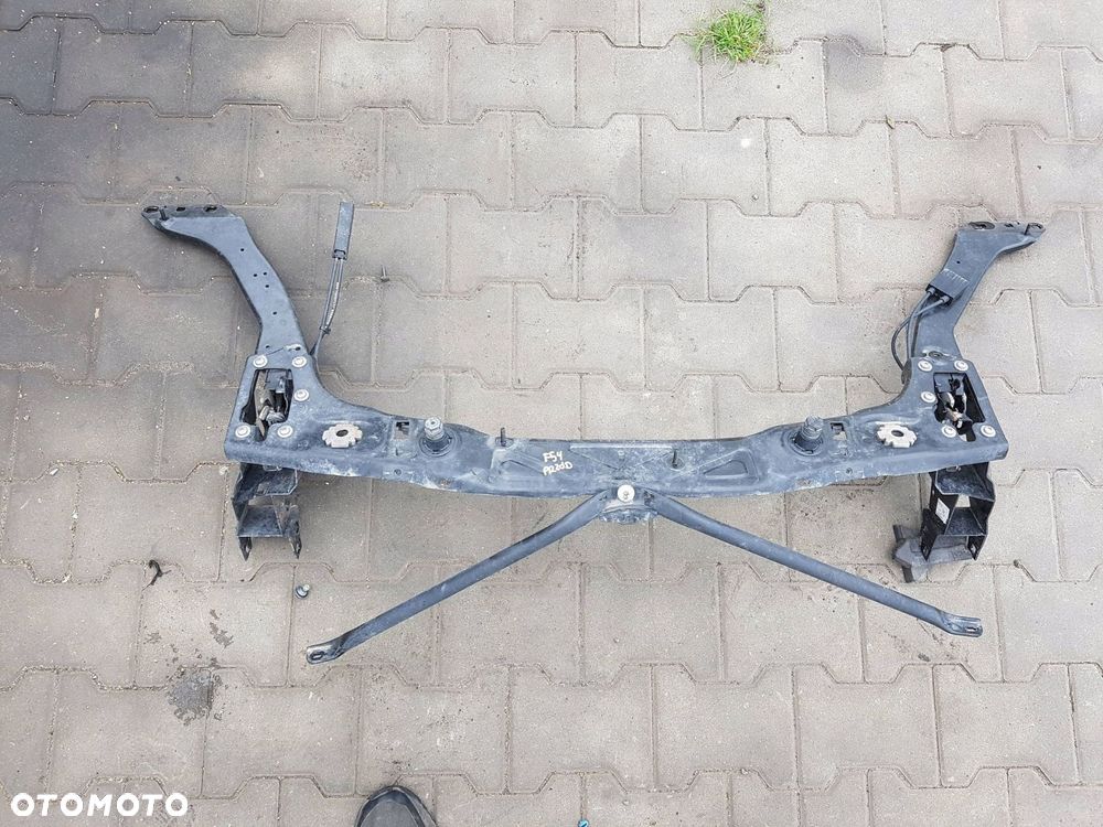 MINI CLUBMAN II F54 15-19r PAS PRZEDNI WZMOCNIENIE