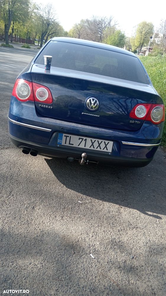 Volkswagen Passat 2.0 TDI BlueMotion Tehnology Highline DSG - 10