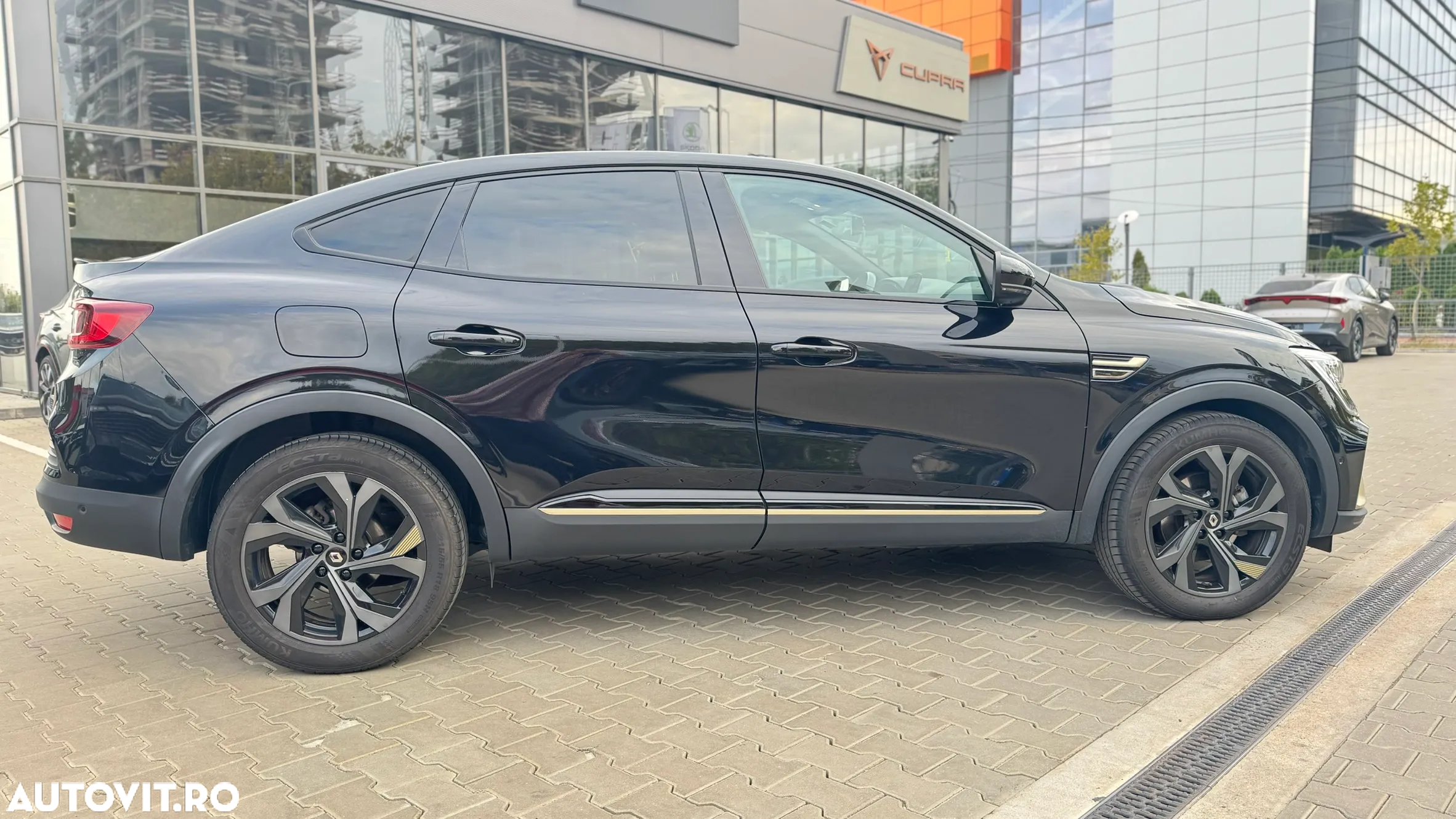 Renault Arkana E-TECH 145 Evolution - 17