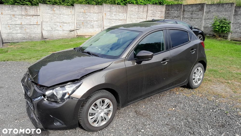 Mazda 2 - 4