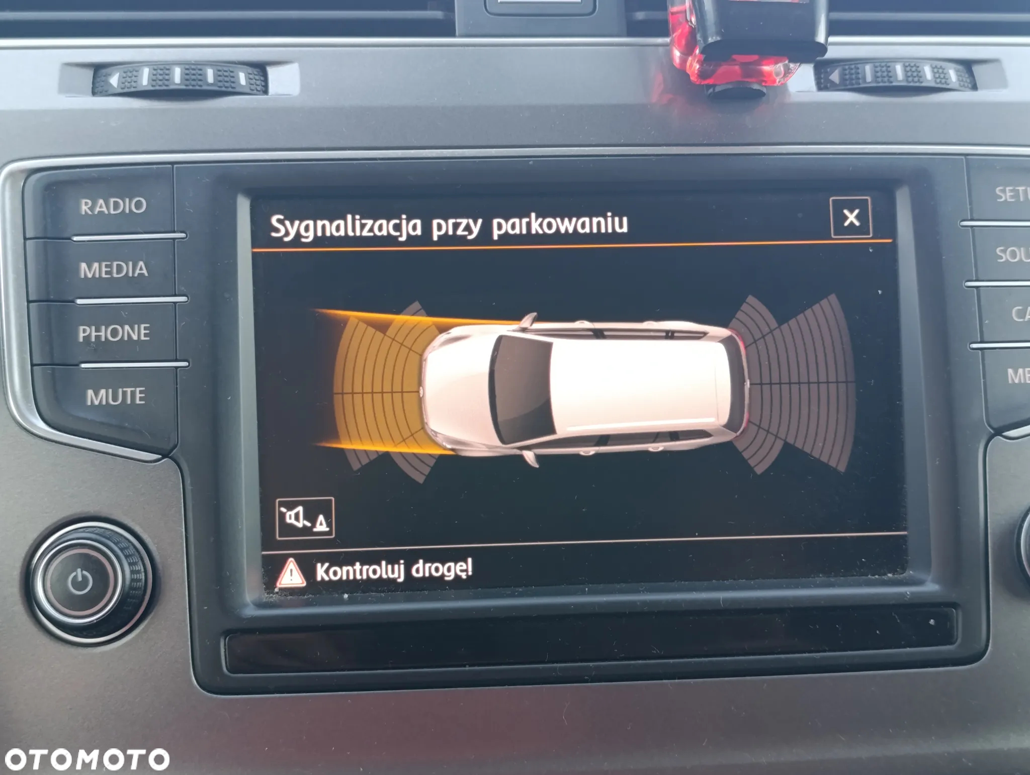 Volkswagen Golf VII 1.6 TDI BMT Comfortline - 13