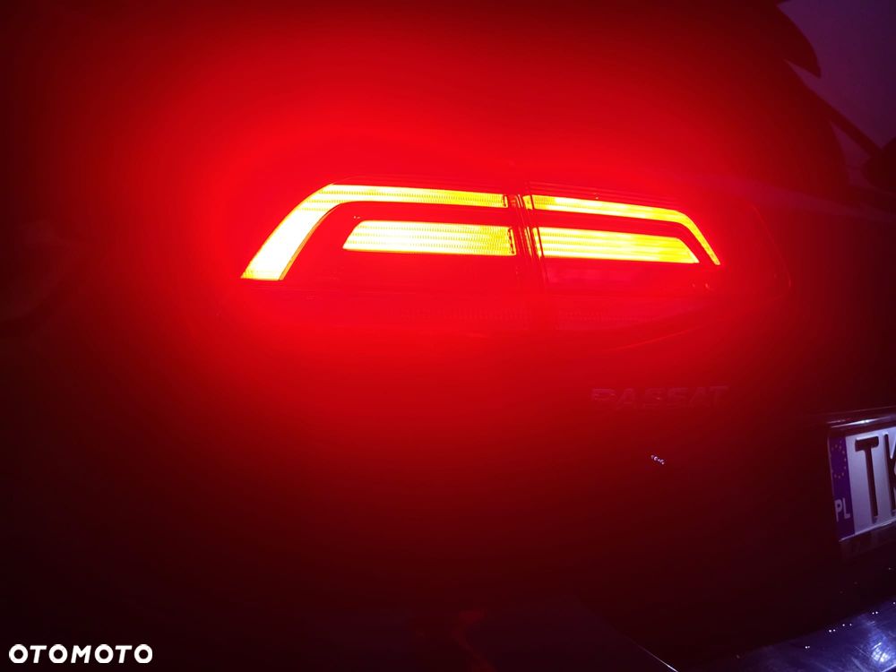 Volkswagen Passat Variant ver-2-0-tdi-bmt-comfortline-dsg7 - 18